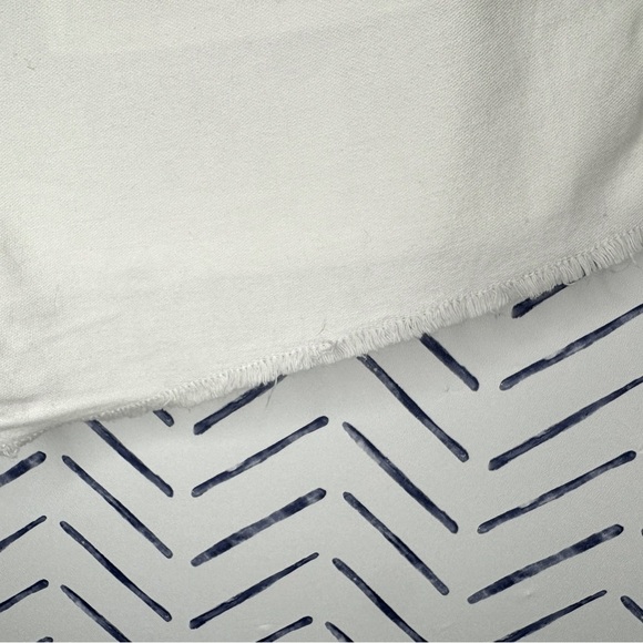 GAP High Waist Utility Short Frayed Ivory Sz 2 - Picture 5 of 6